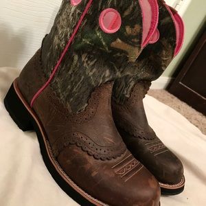 ARIAT PINK&CAMO “FATBABY” COWGIRL WOMEN’S BOOTS